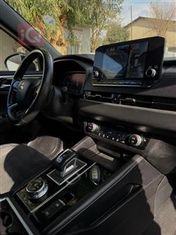 ميتسوبيشي اوتلاندر